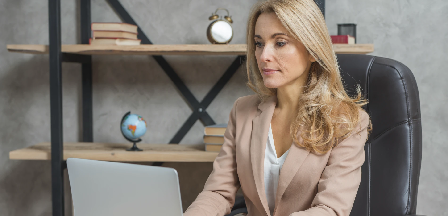 e-Serbest Meslek Makbuzu (e-SMM) Nedir? 2025 Yılında e-SMM Kimler İçin Zorunludur?